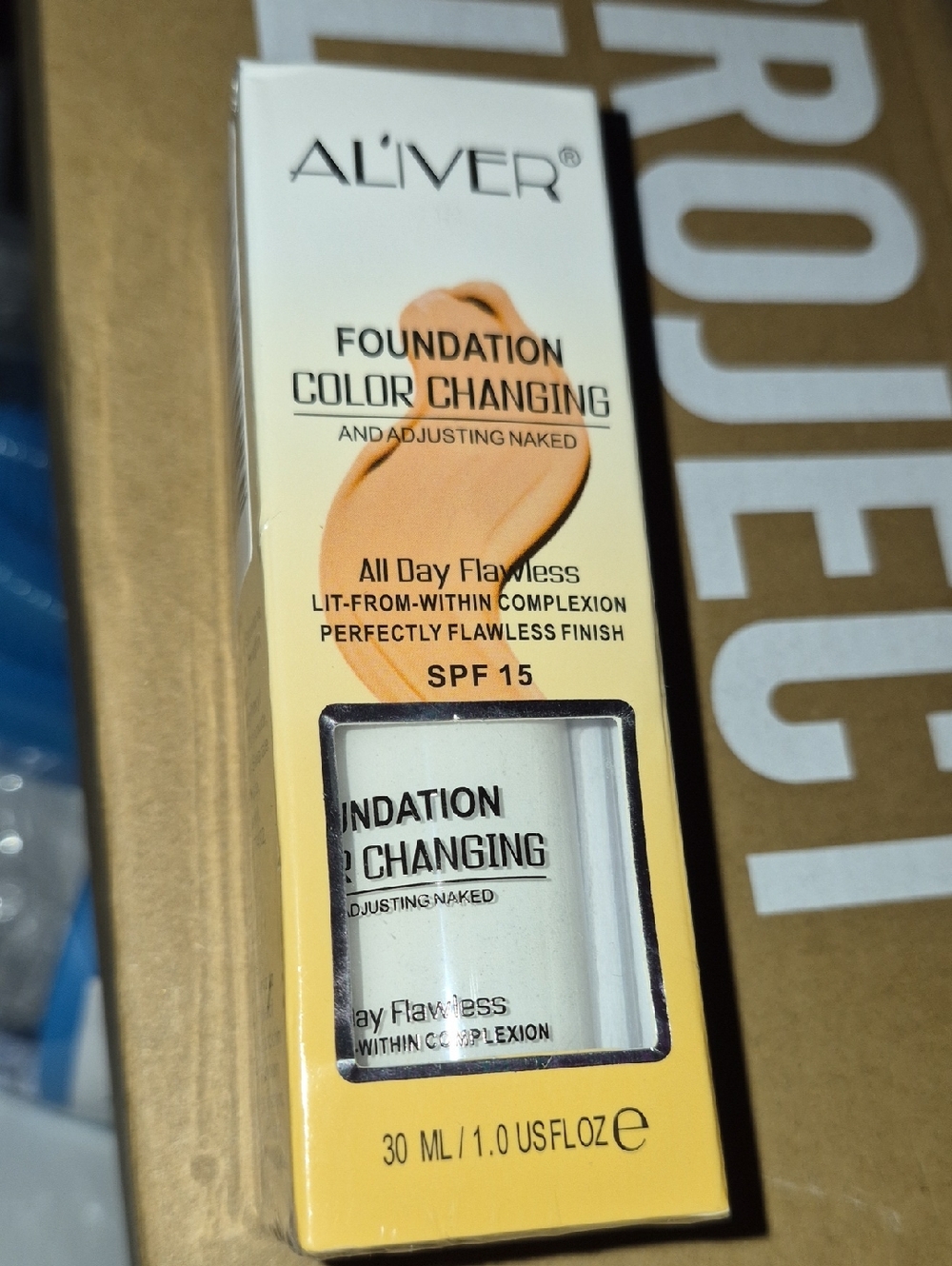 ALIVER Color Changing Foundation - Light Beige Spf